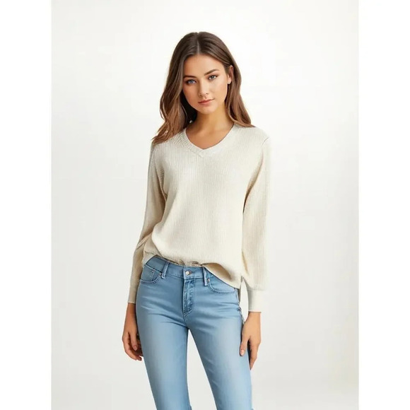 Vintage Aspetcuk Trading Co. Women's‎ XL White V-Neck Knit Pullover Sweater - Picture 1 of 7